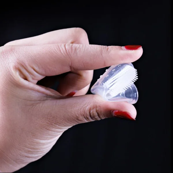 Dog Toothpaste: Silicone Finger Cots Toothbrush for Oral Cleaning. - Image 3